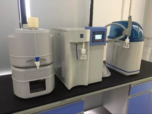 AC110V-240V 10 لترات / ساعة نظام المياه المهينة للمختبر