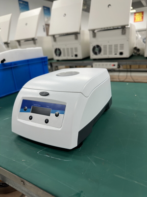 أنبوب الشعيرات السريع مائكرو هيماتوكريت طرد مركزي 500-12000rpm قابل للتعديل