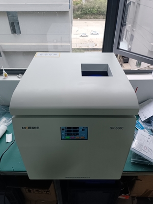 8000r/min 24*5ml سعة الطرد المركزي الآلي منخفض السرعة GR-600C