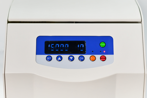 أجهزة الطرد المركزي عالية السرعة على سطح المكتب 10000 - 16500rpm زاوية الدوارة ماكس 36 وضع
