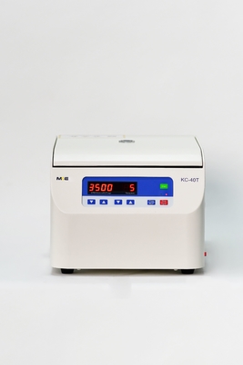 الهدوء والكفاءة Labtech طاولة أعلى الطرد المركزي منخفض السرعة السرعة القصوى 4000 دورة في الدقيقة ومستوى الضوضاء ≤55dB ((A)